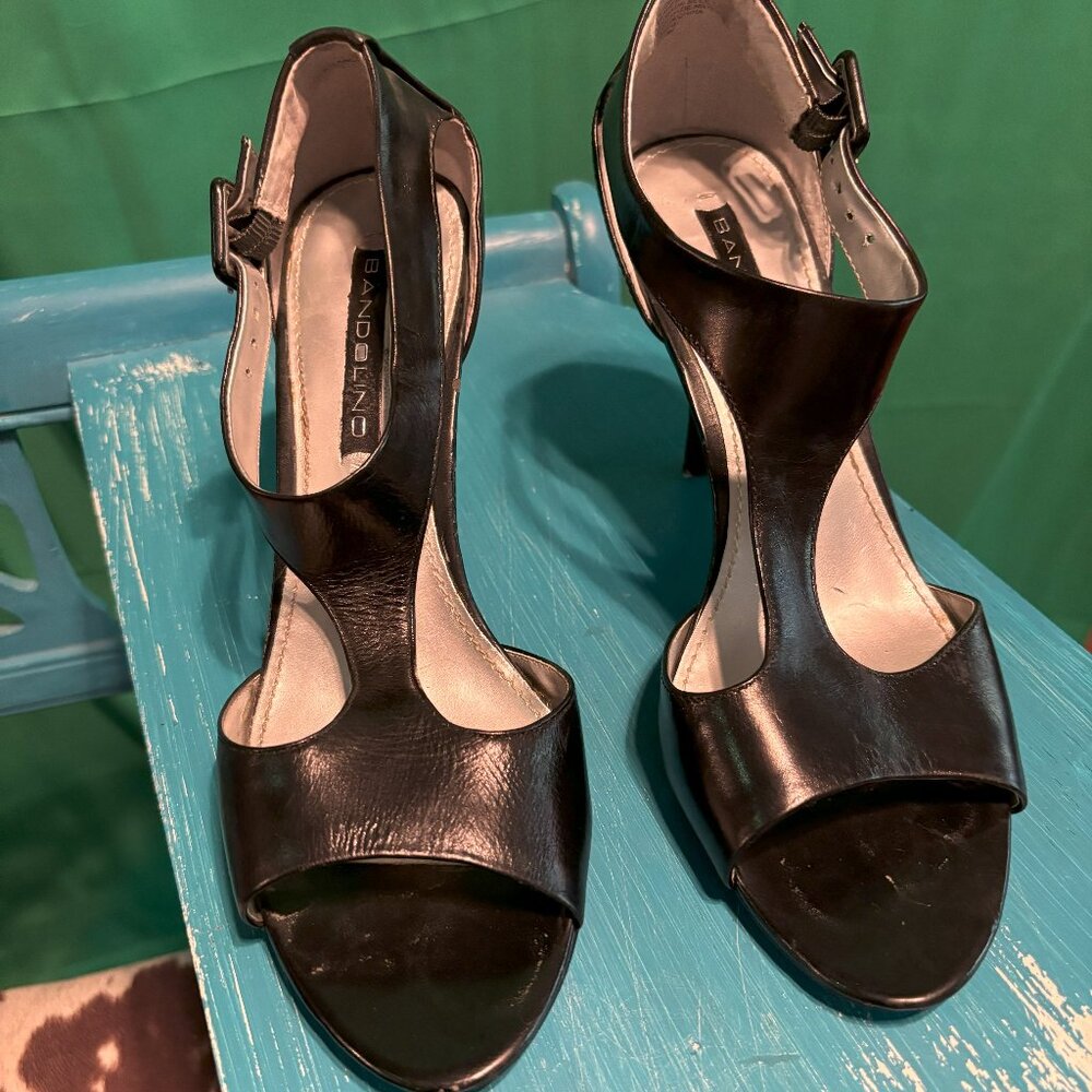 Bandolino Black Peep Toe Ankle Strapped Heels Size 8M